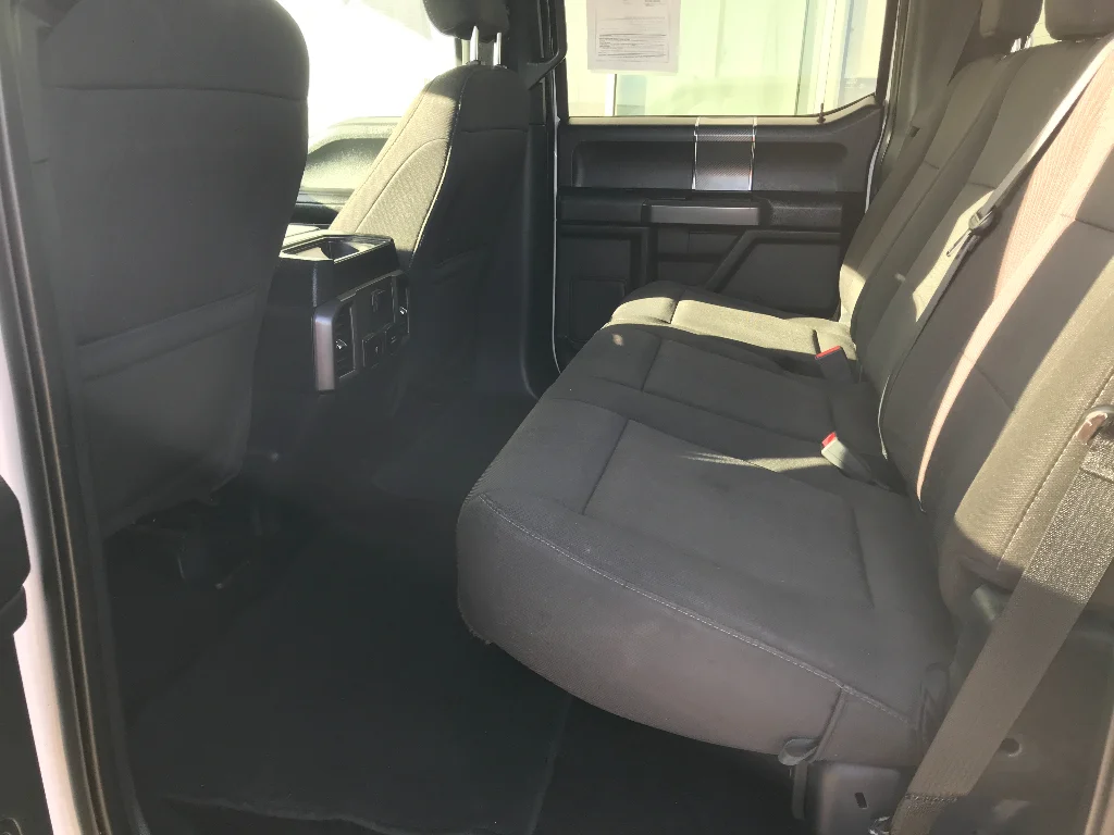 Used 2019 Oxford White Ford XLT image 19