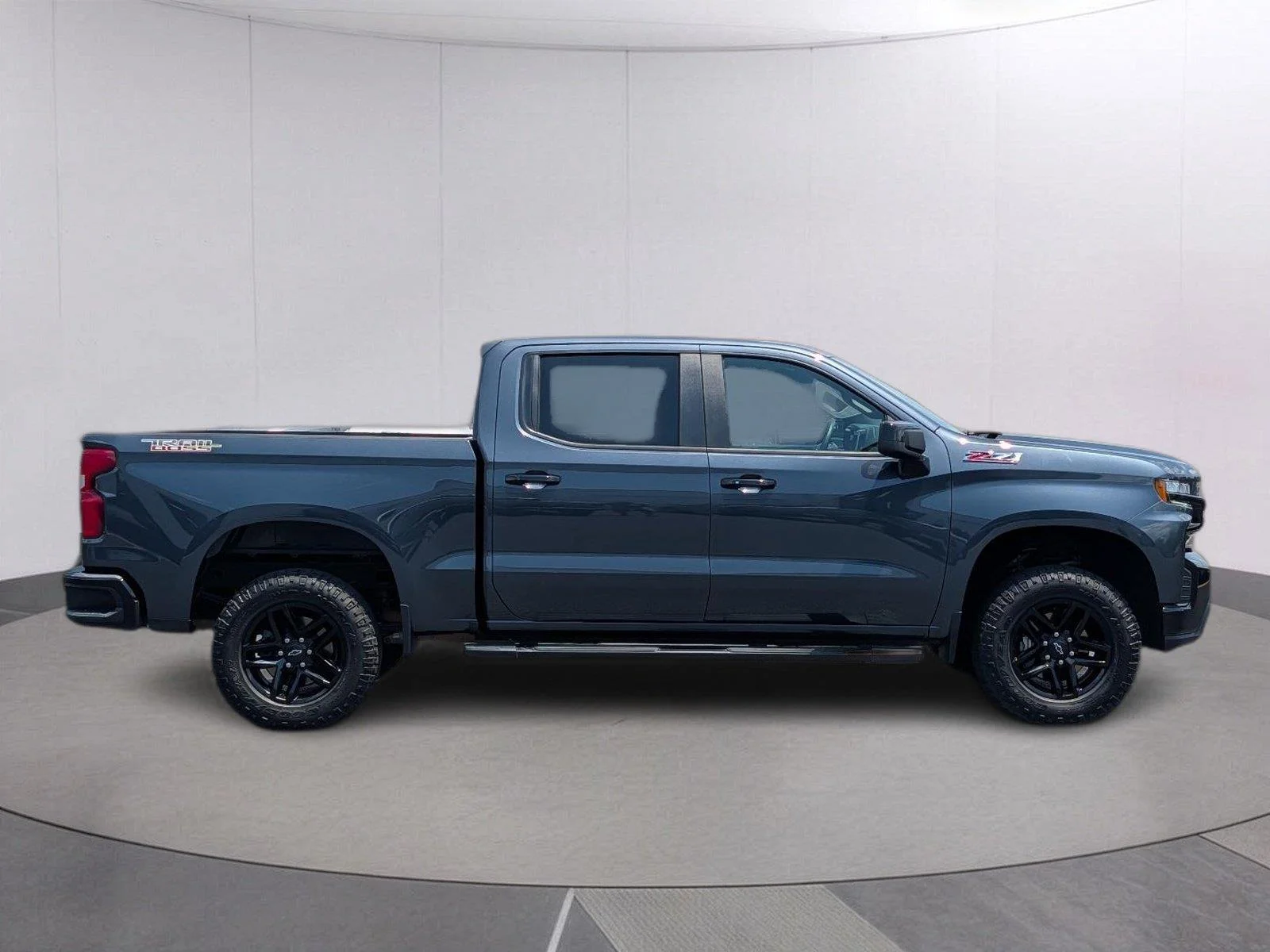 Used 2022 SHADOW GRAY METALLIC Chevrolet LT Trail Boss image 7