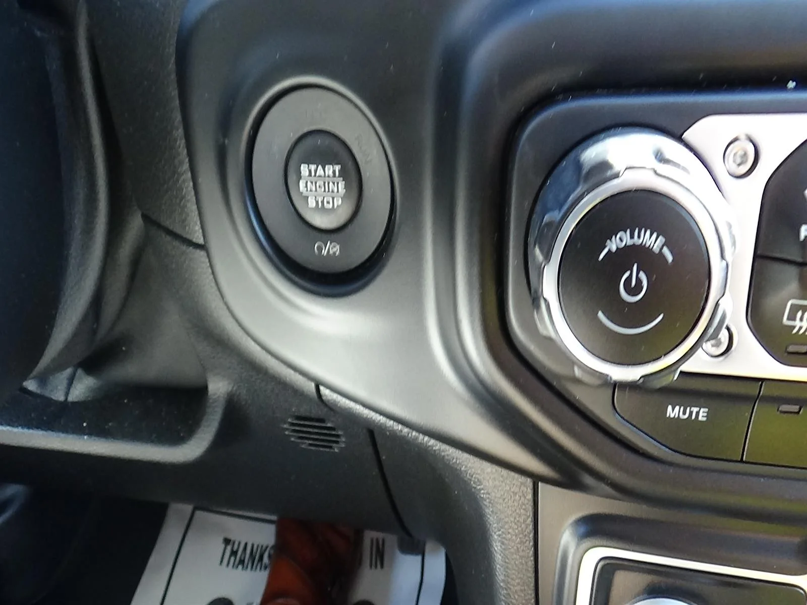 Used 2021 Black Clear Coat (px8) Jeep Overland image 30