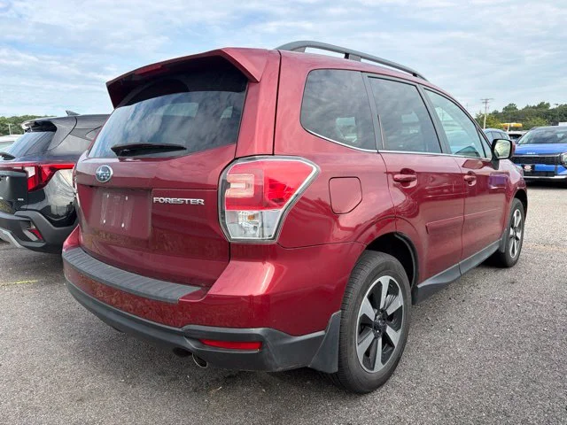 Used 2018 Red Subaru 2.5i Limited image 3