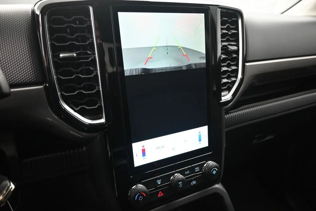 New 2026 Carbonized Gray Metallic Ford XLT image 13