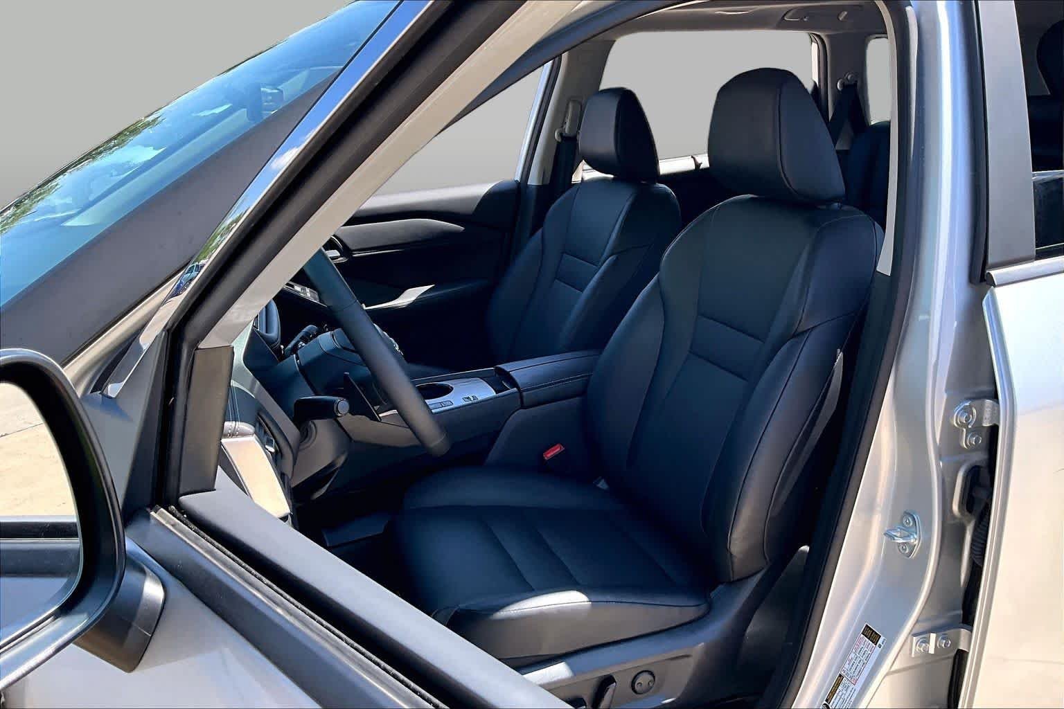 Used 2025 Brilliant Silver Metallic Nissan SV image 8