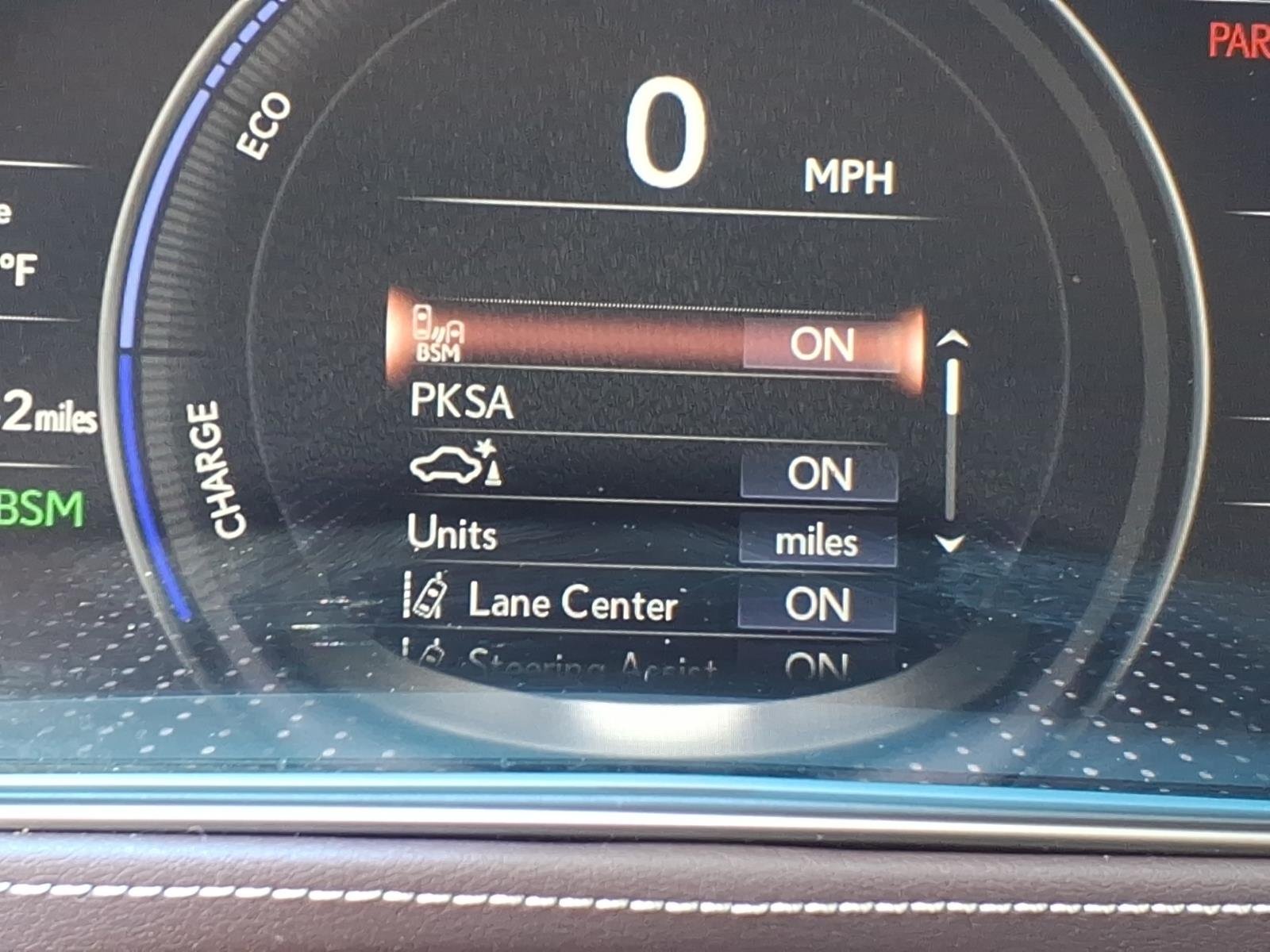Used 2019 Eminent White Pearl Lexus Base image 12