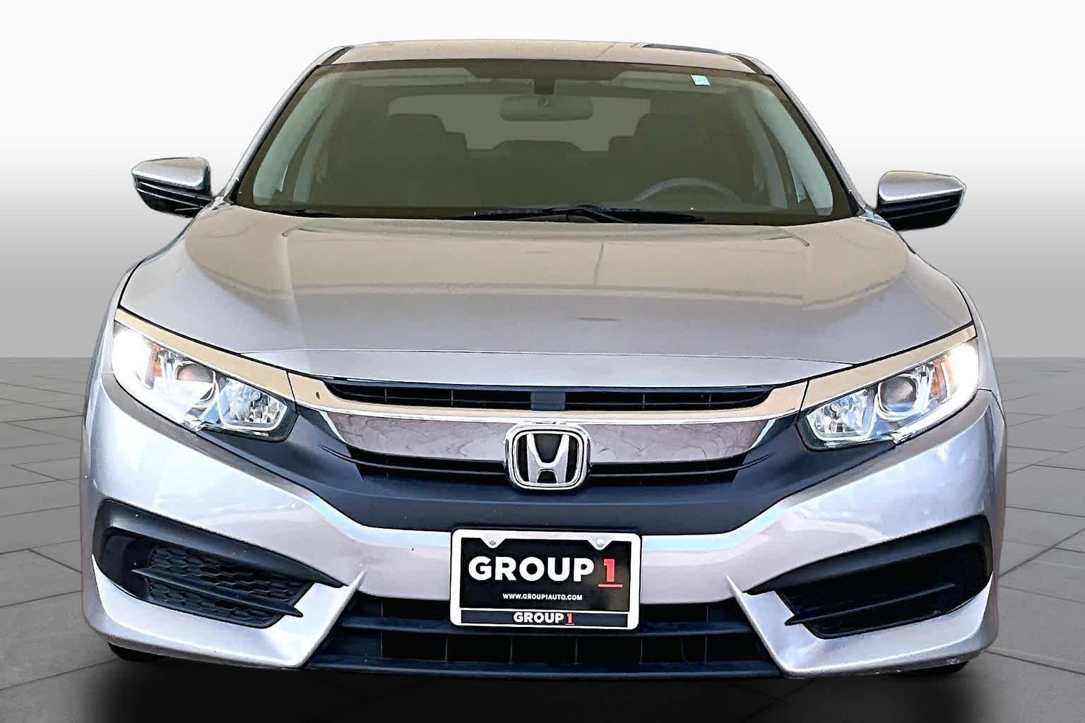 Used 2016 Lunar Silver Metallic Honda LX image 4
