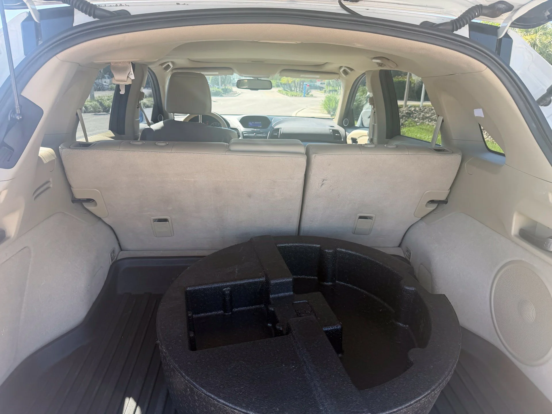 Used 2017 White Diamond Pearl Acura Base image 12