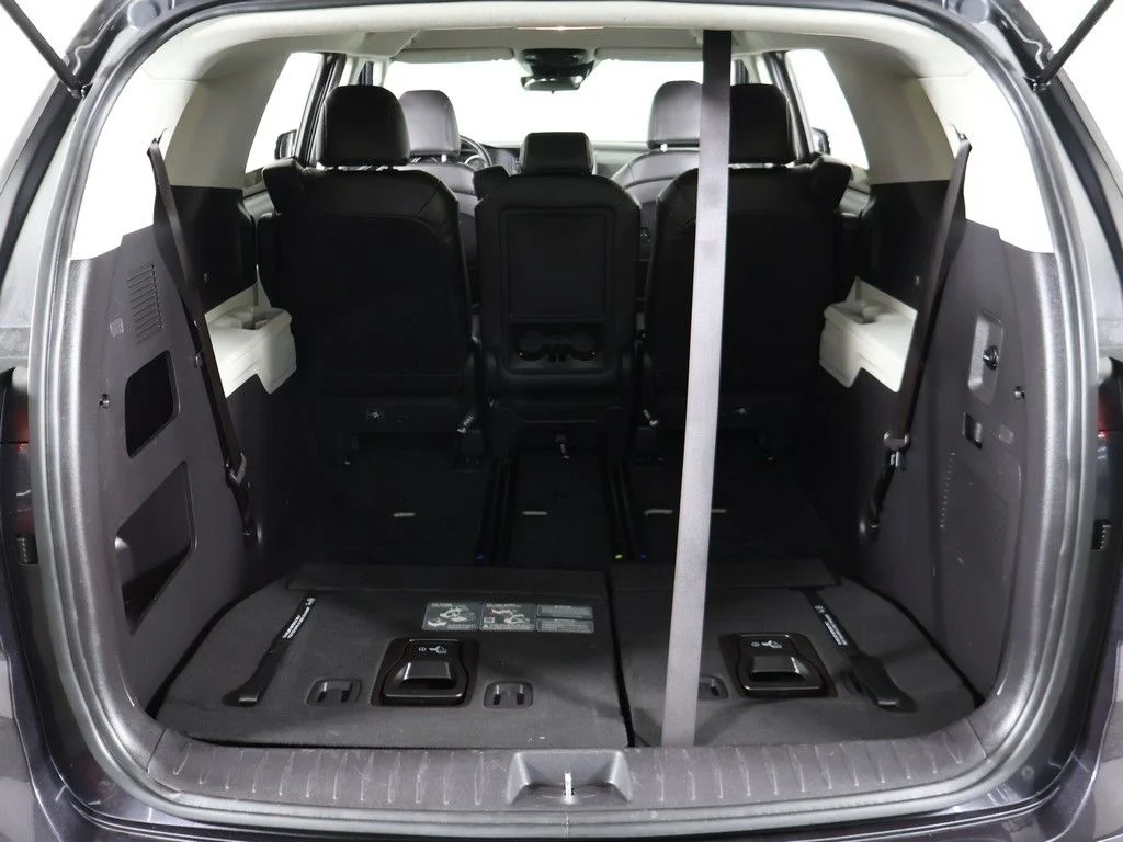 Used 2024 Gray Kia LX Seat Package image 19