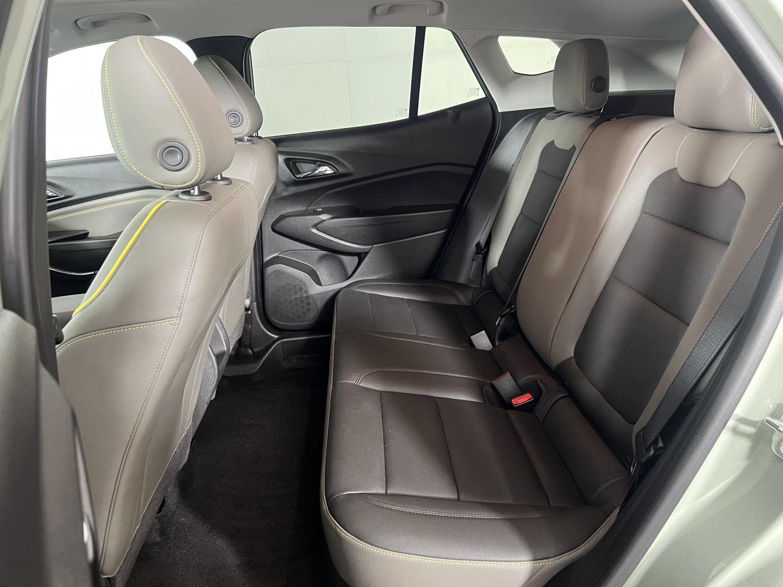 Used 2025 Cacti Green Chevrolet ACTIV image 7