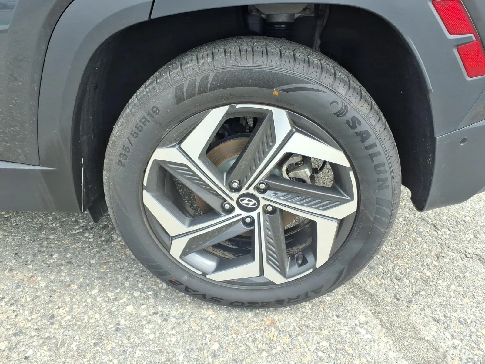 Used 2024 Dark Gray Metallic Hyundai Limited image 9