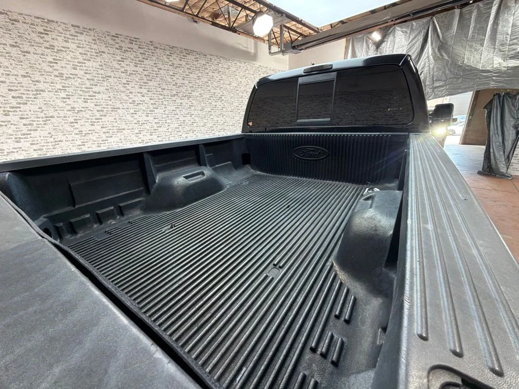 Used 2015 Tuxedo Black Metallic Ford Lariat image 13