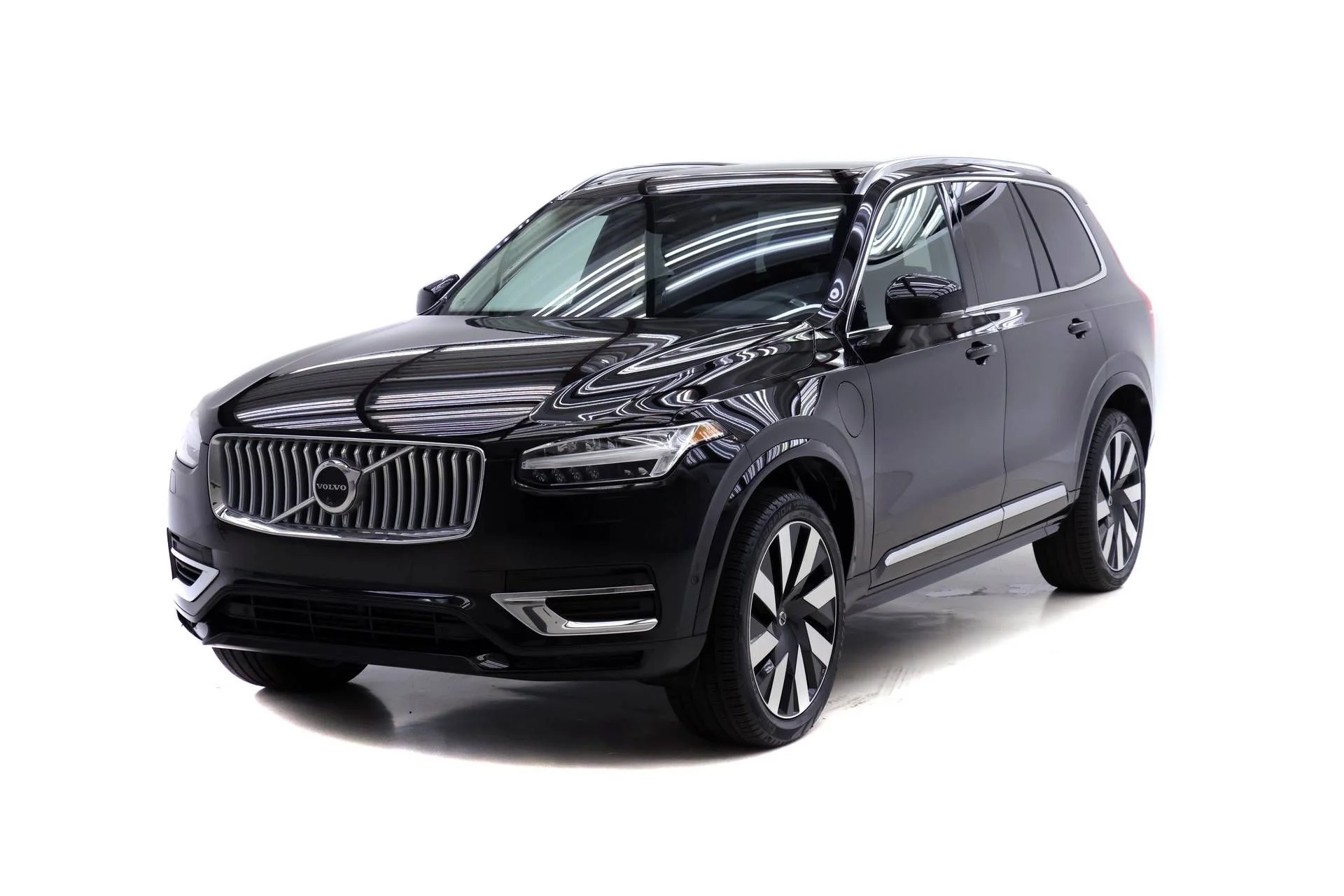 2025 Volvo XC90 Plug-In Hybrid