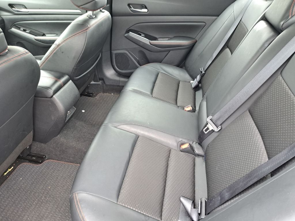 2025 Nissan Altima SR - Photo 20