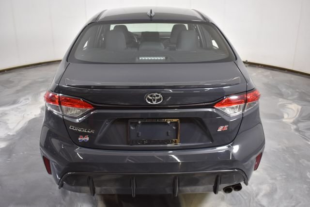 Used 2024  Toyota SE image 9