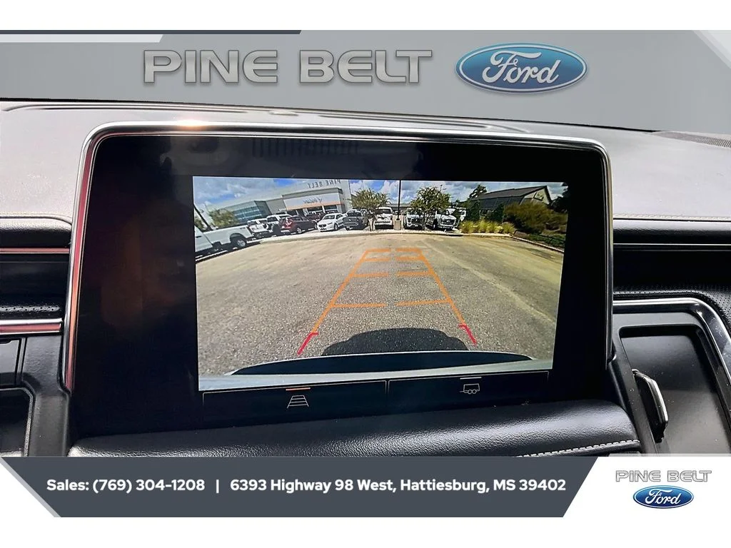 Used 2023 White Frost Tricoat GMC SLT image 15
