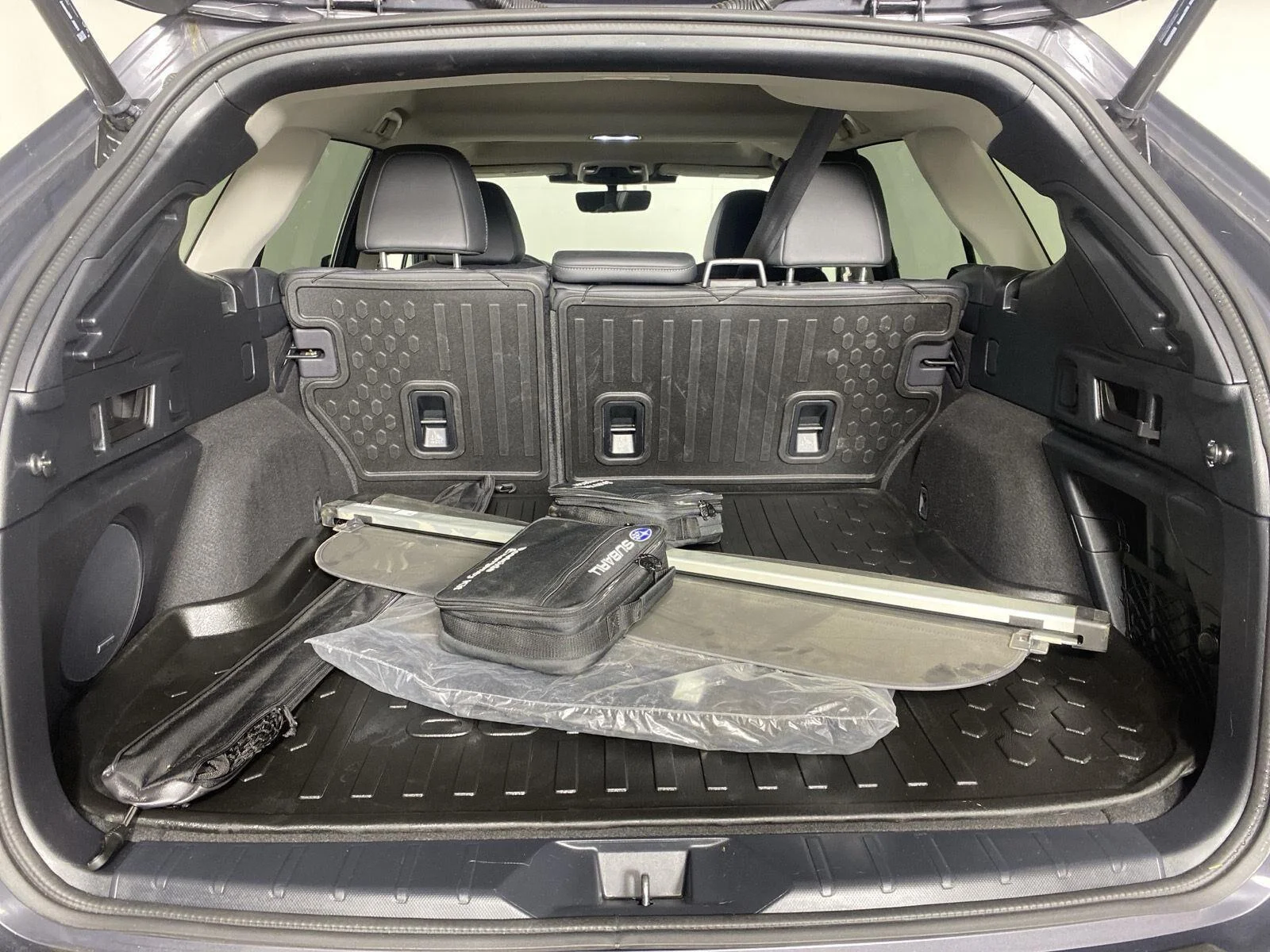 Used 2024 Magnetite Gray Metallic Subaru Limited image 28
