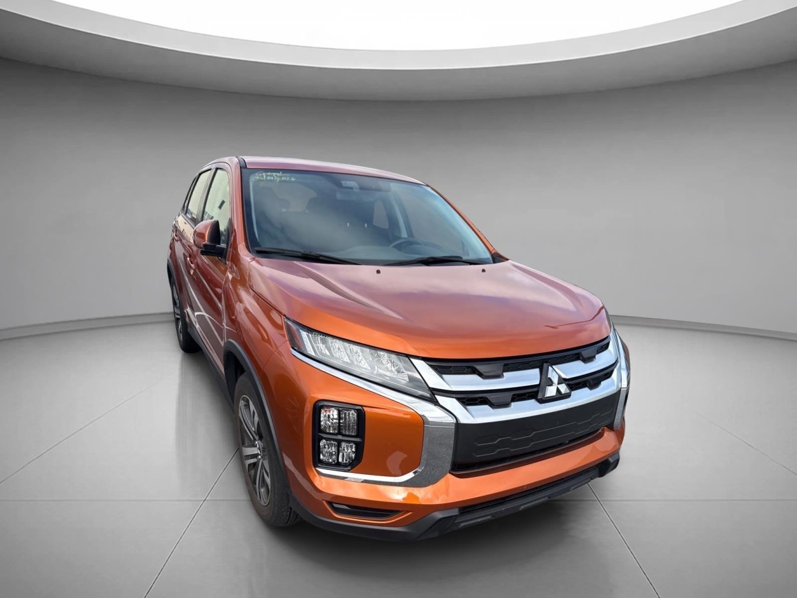 Used 2023 Sunshine Orange Metallic Mitsubishi ES image 23
