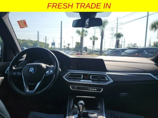 Used 2022 Blue BMW xDrive40i image 1