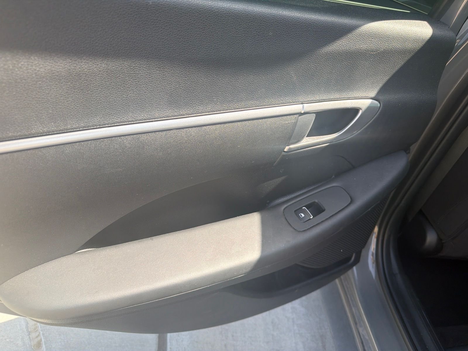 Certified Used 2023 Hampton Gray Hyundai SE image 16