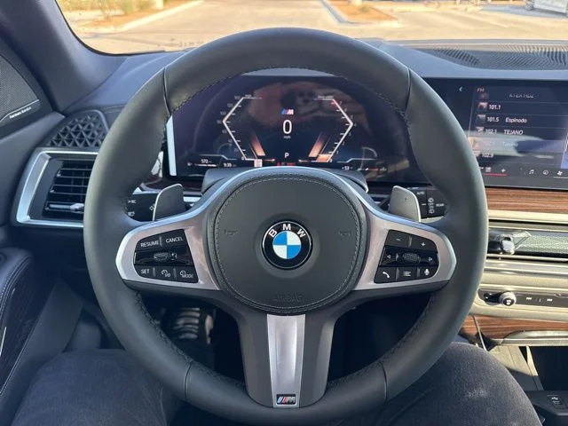 New 2026 Gray BMW xDrive40i image 9