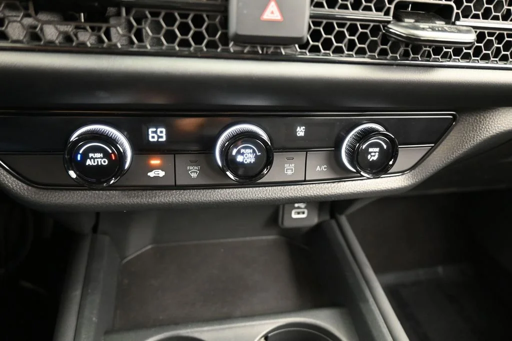 Used 2025 Black Honda LX image 23