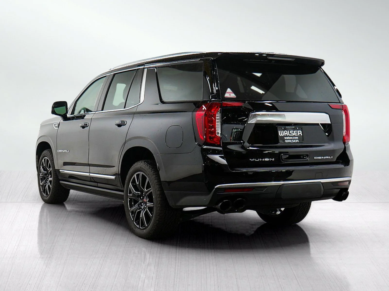 Used 2023 Onyx Black GMC Denali image 3