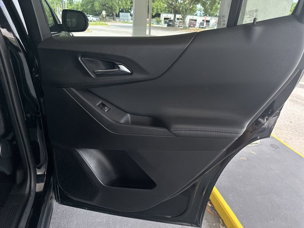 Used 2025 Mosaic Black Metallic Chevrolet LT image 30