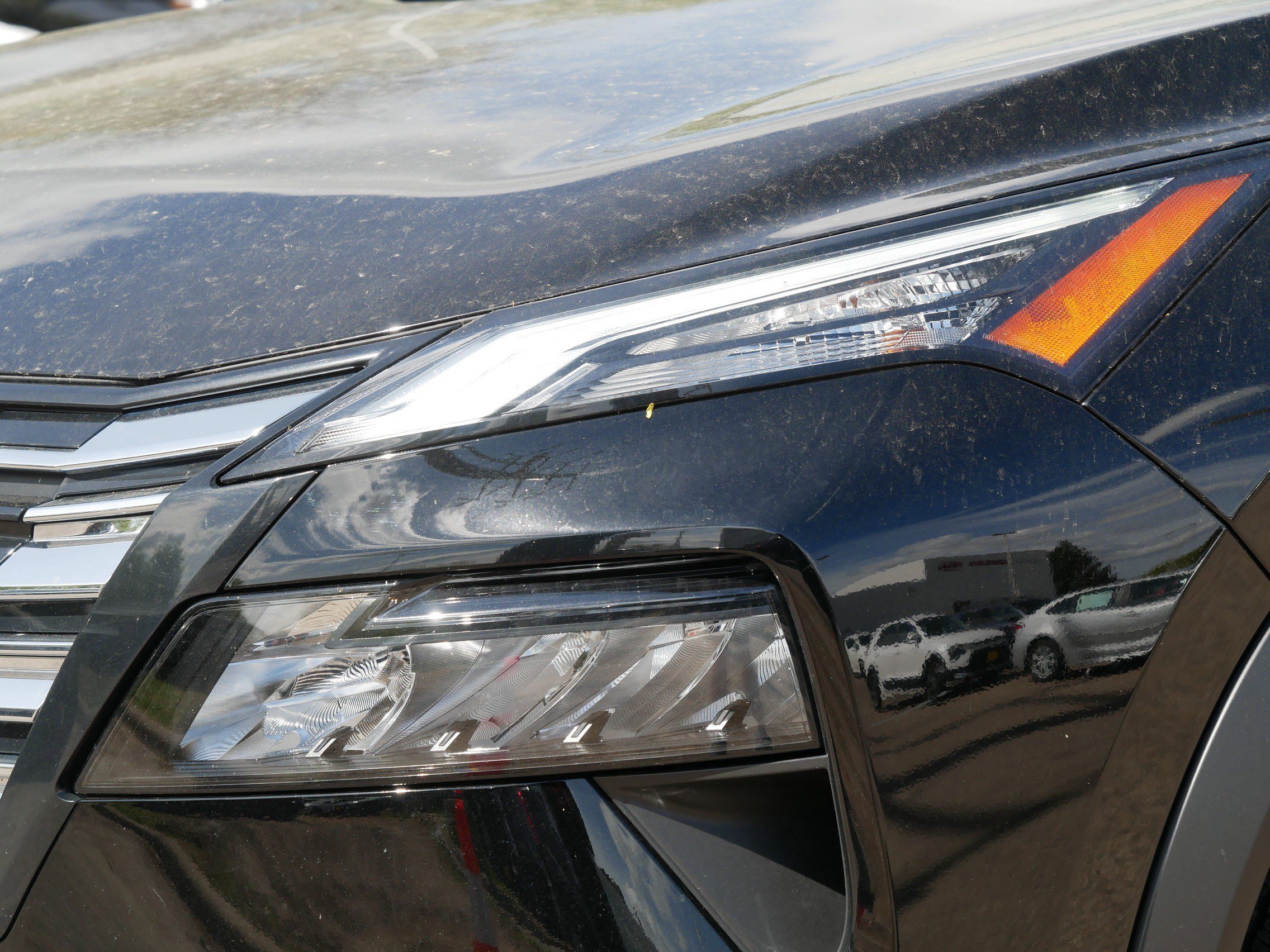Certified Used 2025 Super Black Nissan SL image 16