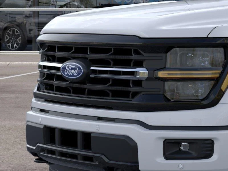 New 2026 Oxford White Ford XLT image 17