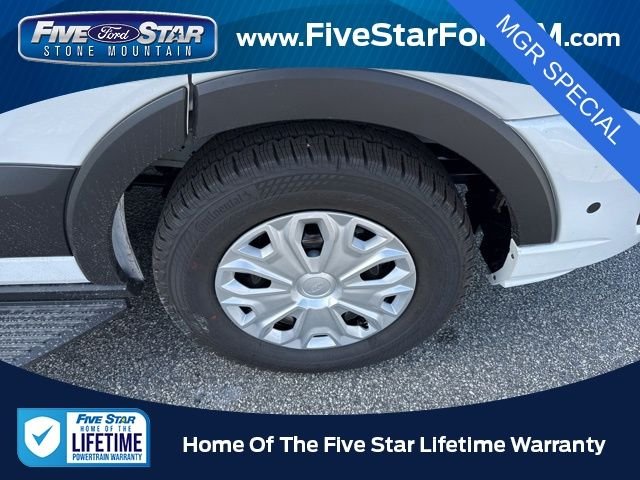 New 2026 Oxford White Ford XLT image 13