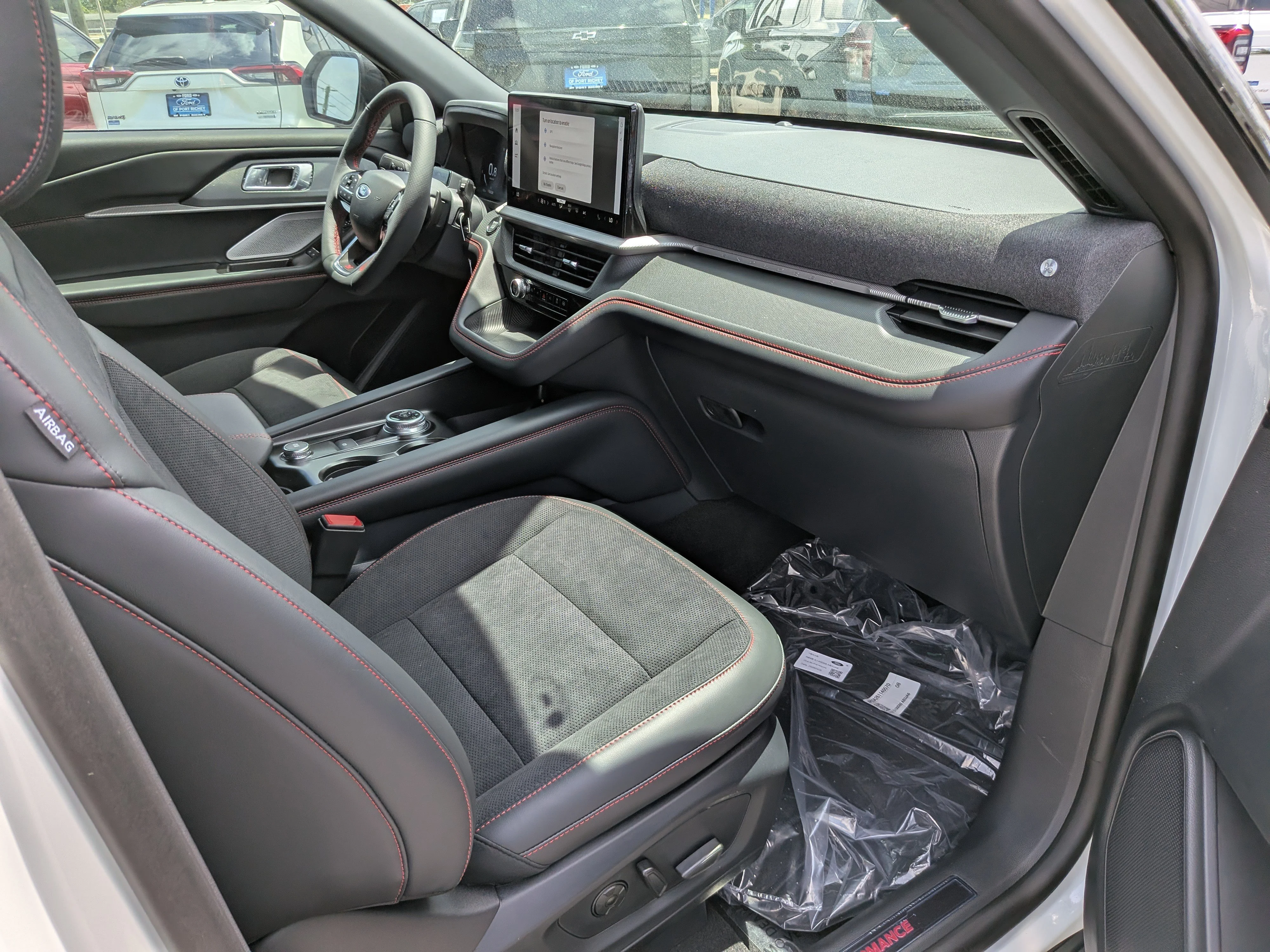 New 2026 Star White Metallic Tri-Coat Ford ST image 11