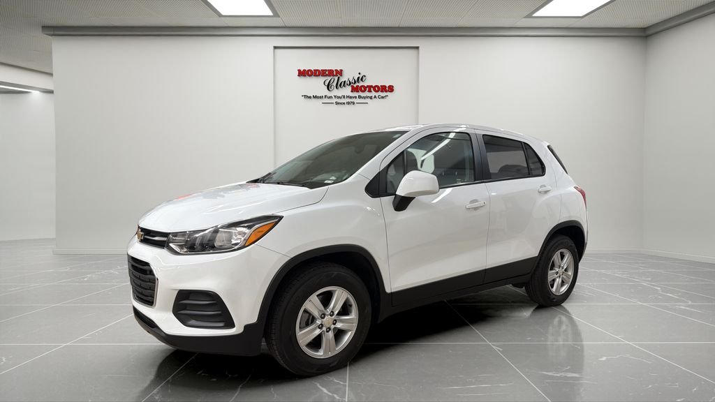 2021 Chevrolet Trax LS AWD's photo