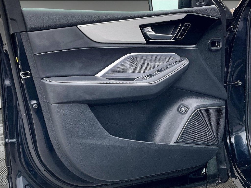 Used 2025 Black Acura Technology Package image 9