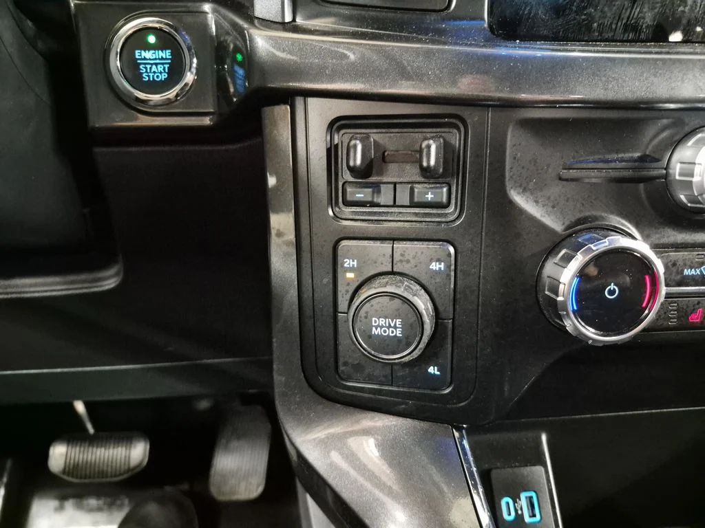 Certified Used 2023 Gray Metallic Ford XLT image 33