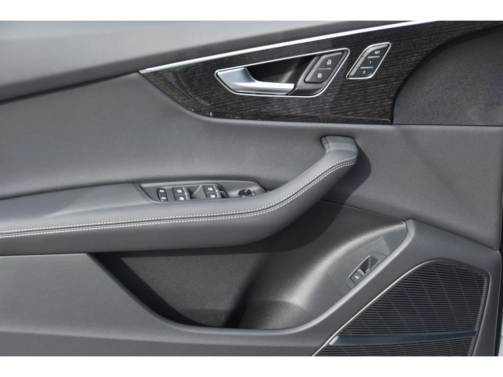 New 2026 Glacier White Metallic Audi Premium Plus image 24
