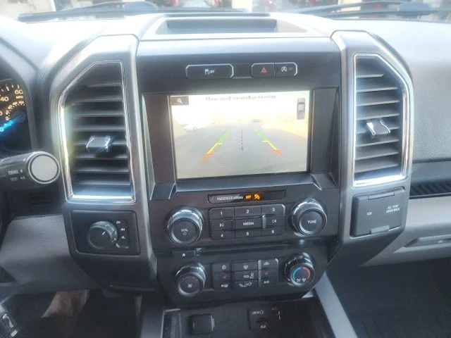 Used 2015 Blue Jeans Metallic Ford XLT image 17