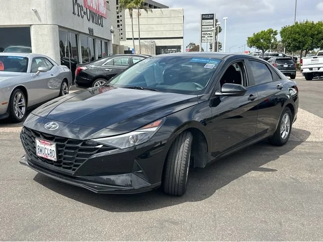 2021 Hyundai Elantra SE - Photo 11