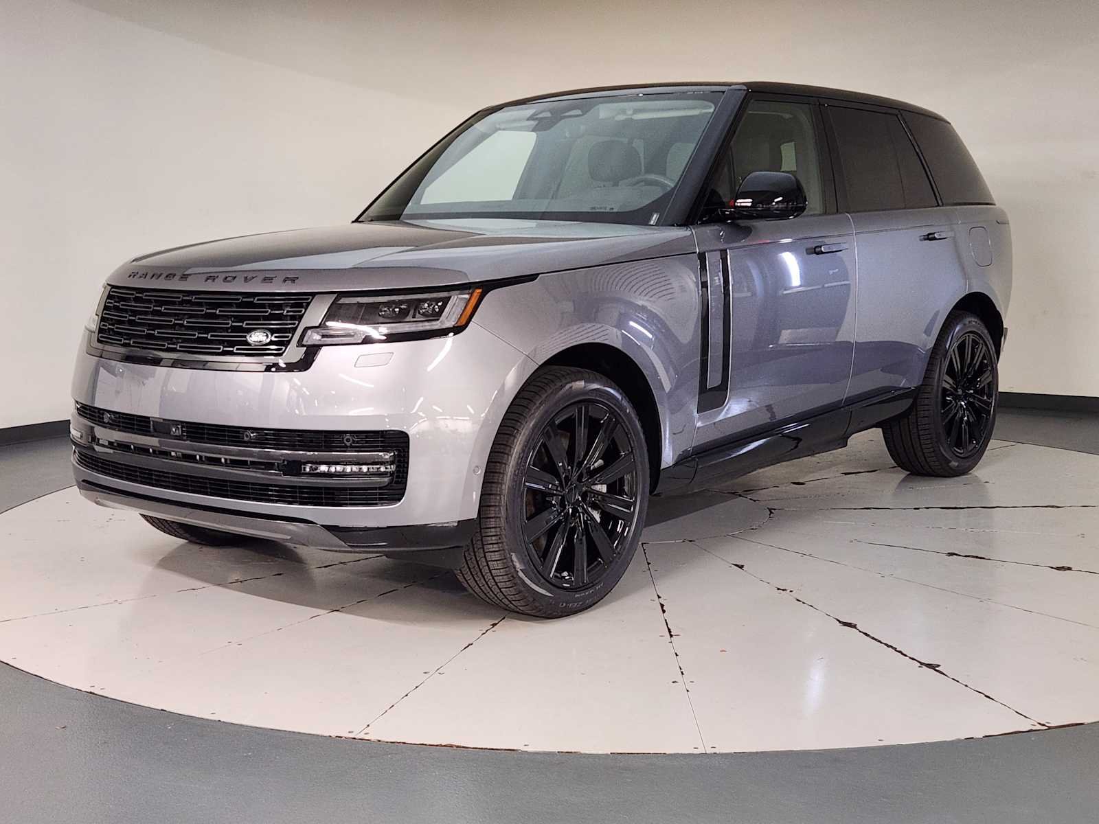 New 2026 Land Rover Range Rover SE