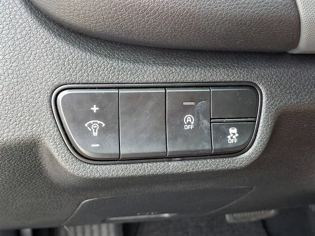 Used 2024 Black Kia LX image 26