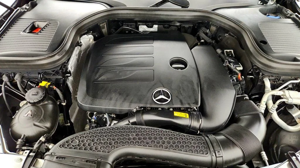 Used 2022 Black Mercedes-Benz GLC 300 SUV w/ Panorama Sunroof & Digital Instrument Cluster image 25