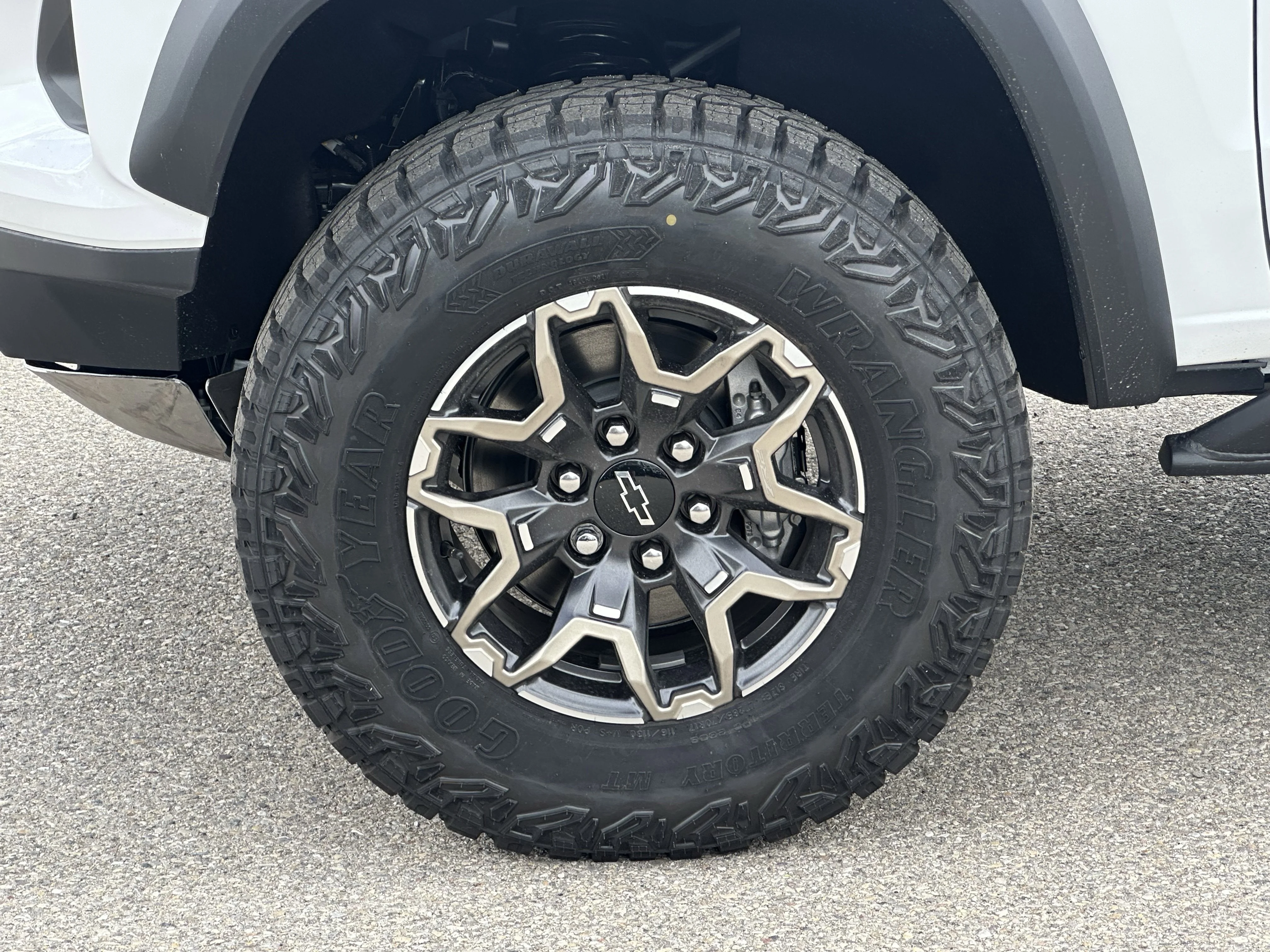 New 2026 Summit White Chevrolet 4WD ZR2 image 6