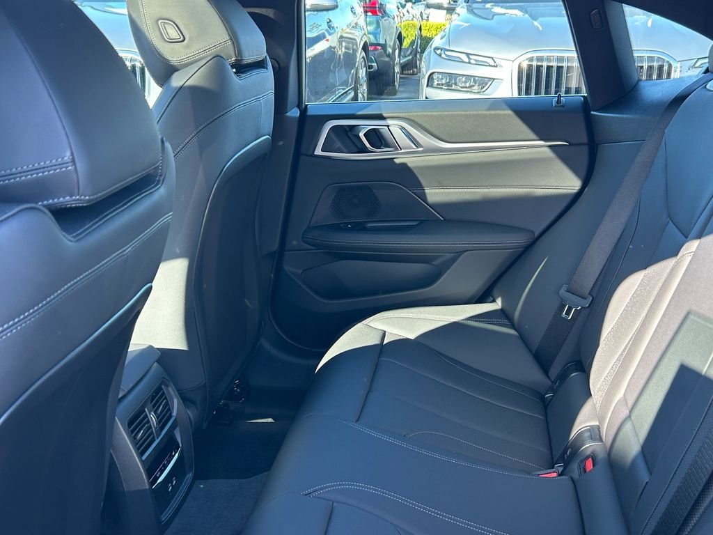 New 2026 Tanzanite Blue II Metallic BMW eDrive40 image 30