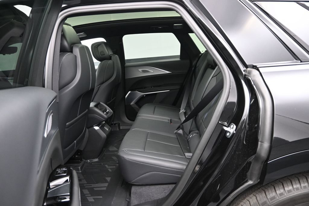 2027 Cadillac LYRIQ Premium Sport - Photo 13