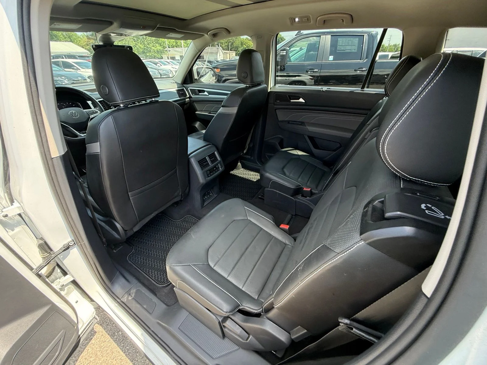 Used 2023 White Volkswagen 3.6L V6 SEL Premium R-Line image 12