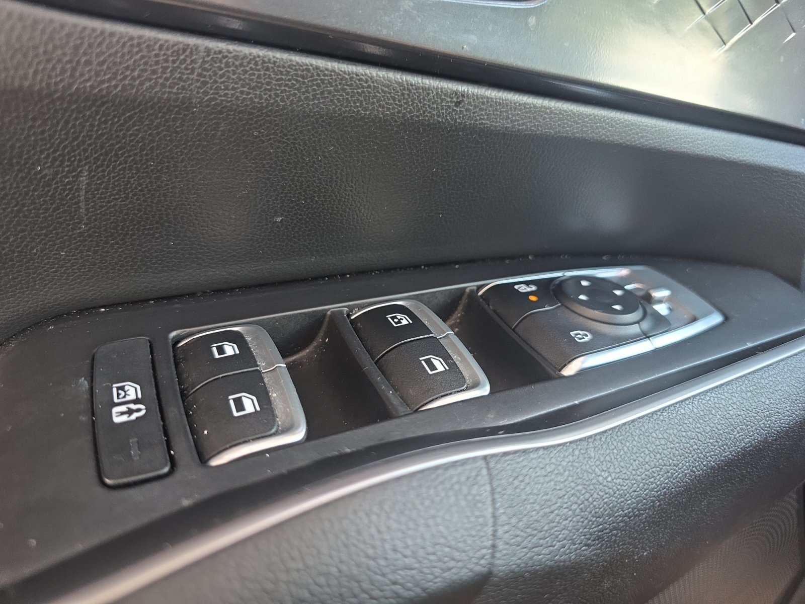 Certified Used 2025 Ebony Black Kia LX image 25