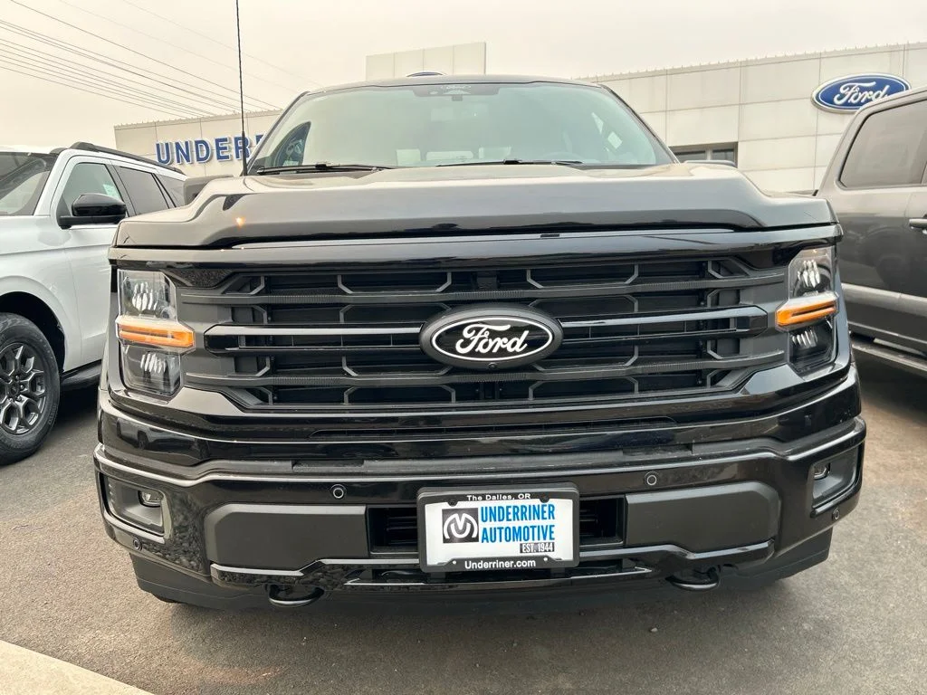 New 2026 Agate Black Metallic Ford XLT image 9