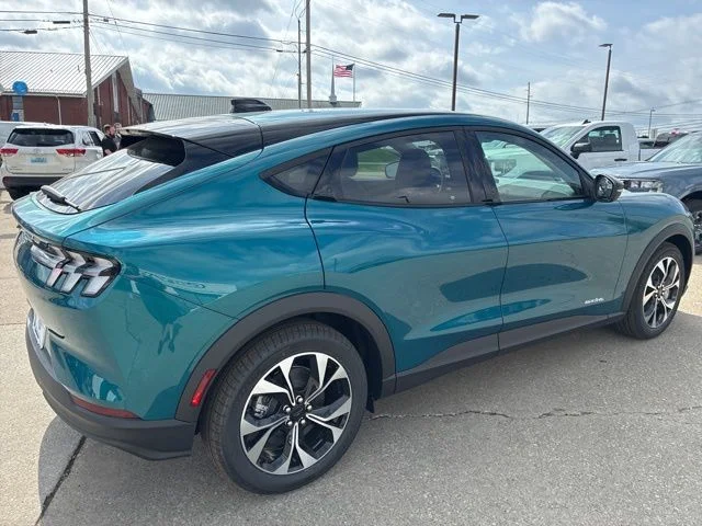 New 2026 Blue Ford Select image 6