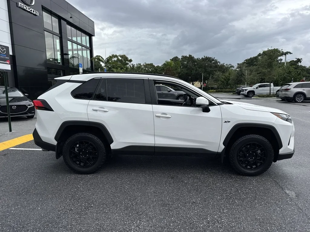 2024 Toyota RAV4 5