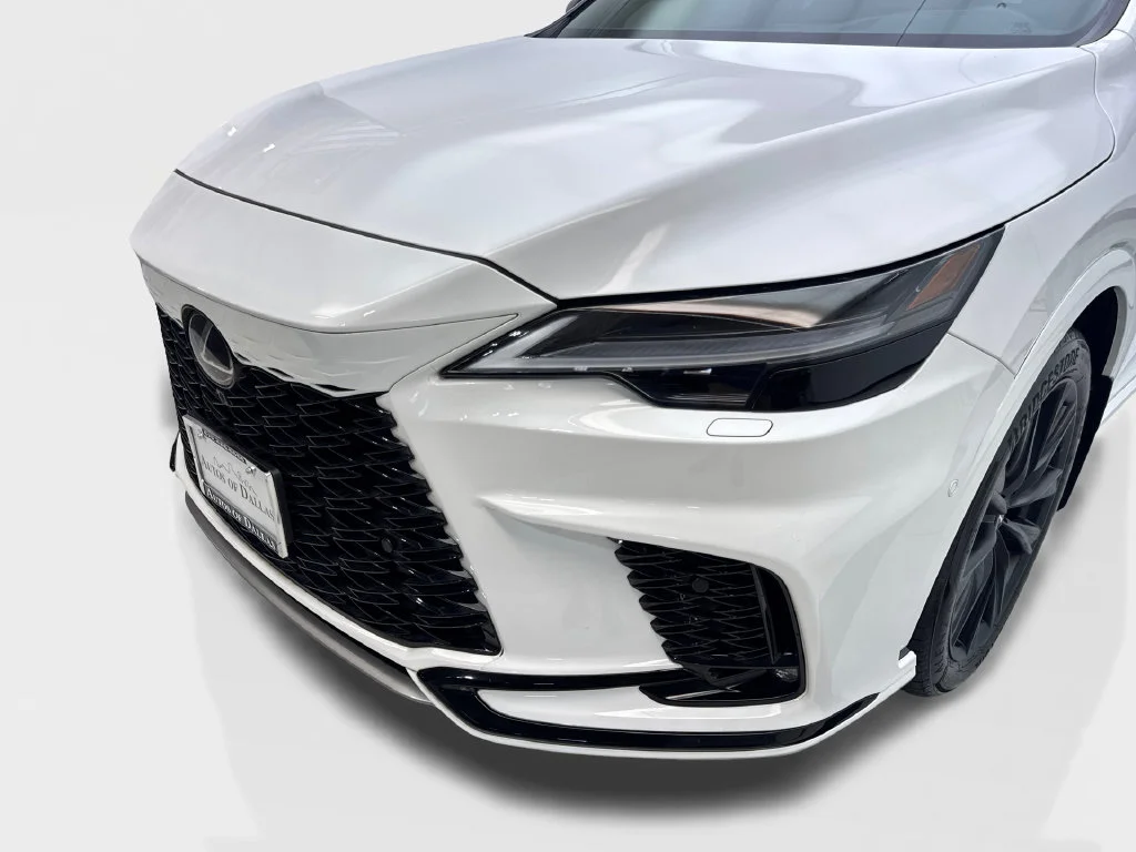 Used 2023 White Lexus 500h F SPORT Performance image 18