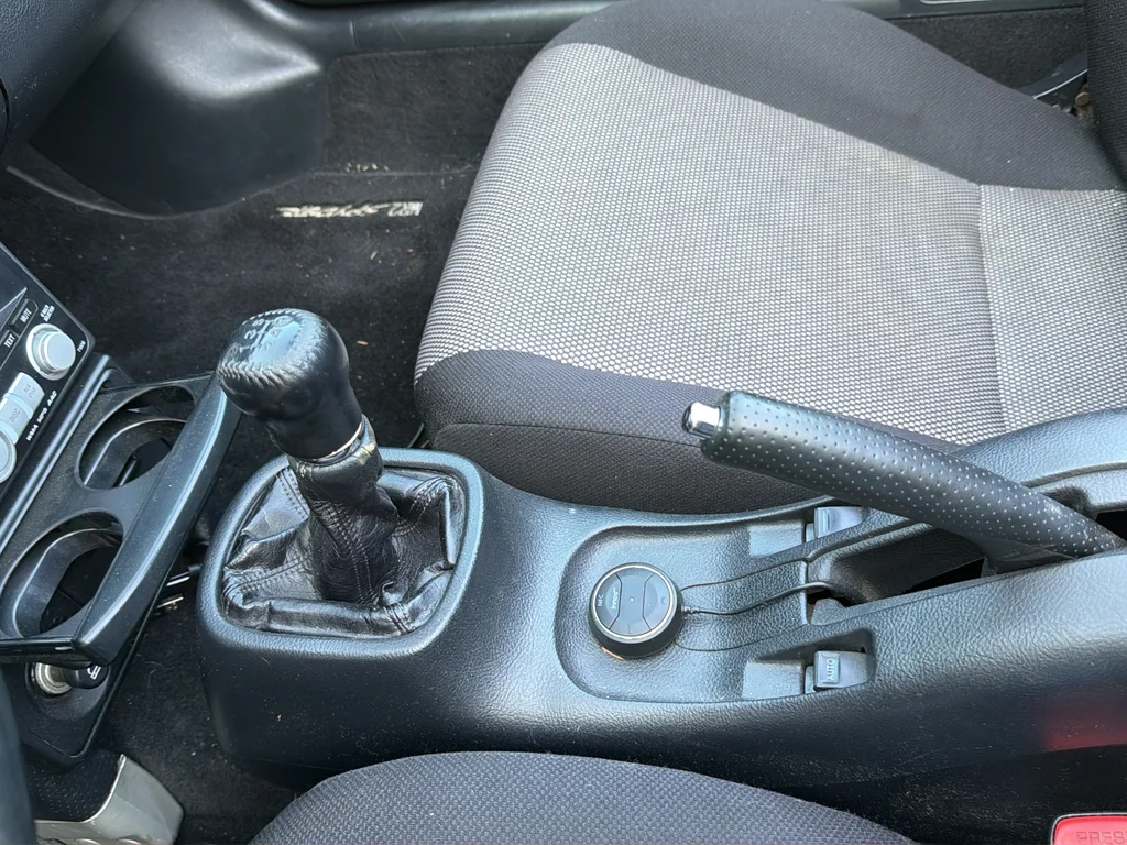 Used 2000 Red Toyota Base image 28