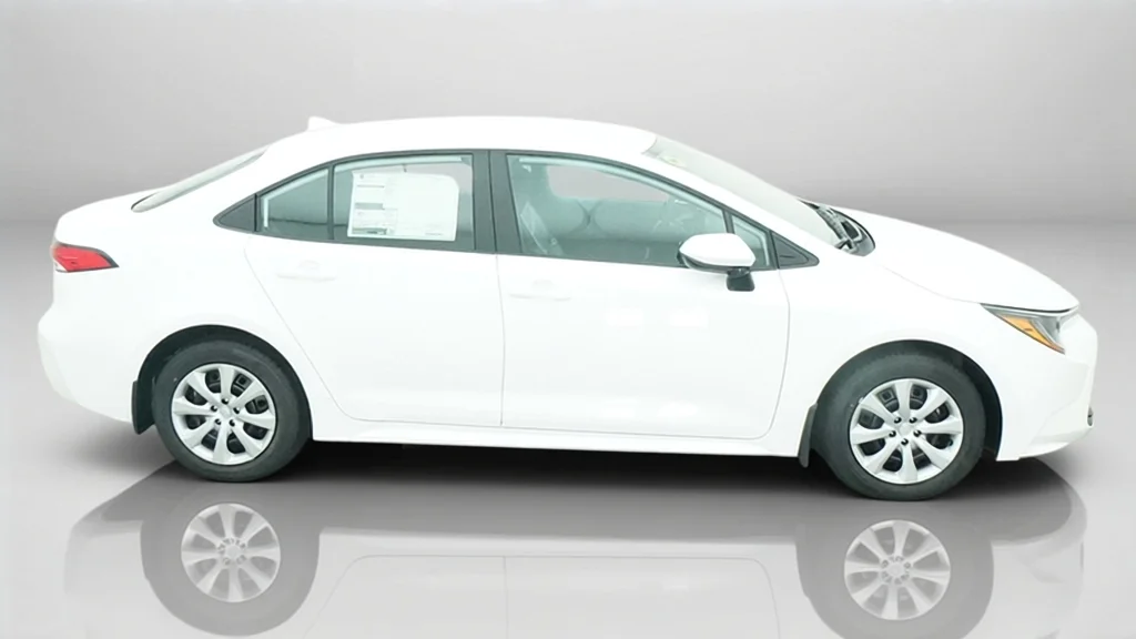 New 2027 Ice Cap Toyota LE image 7
