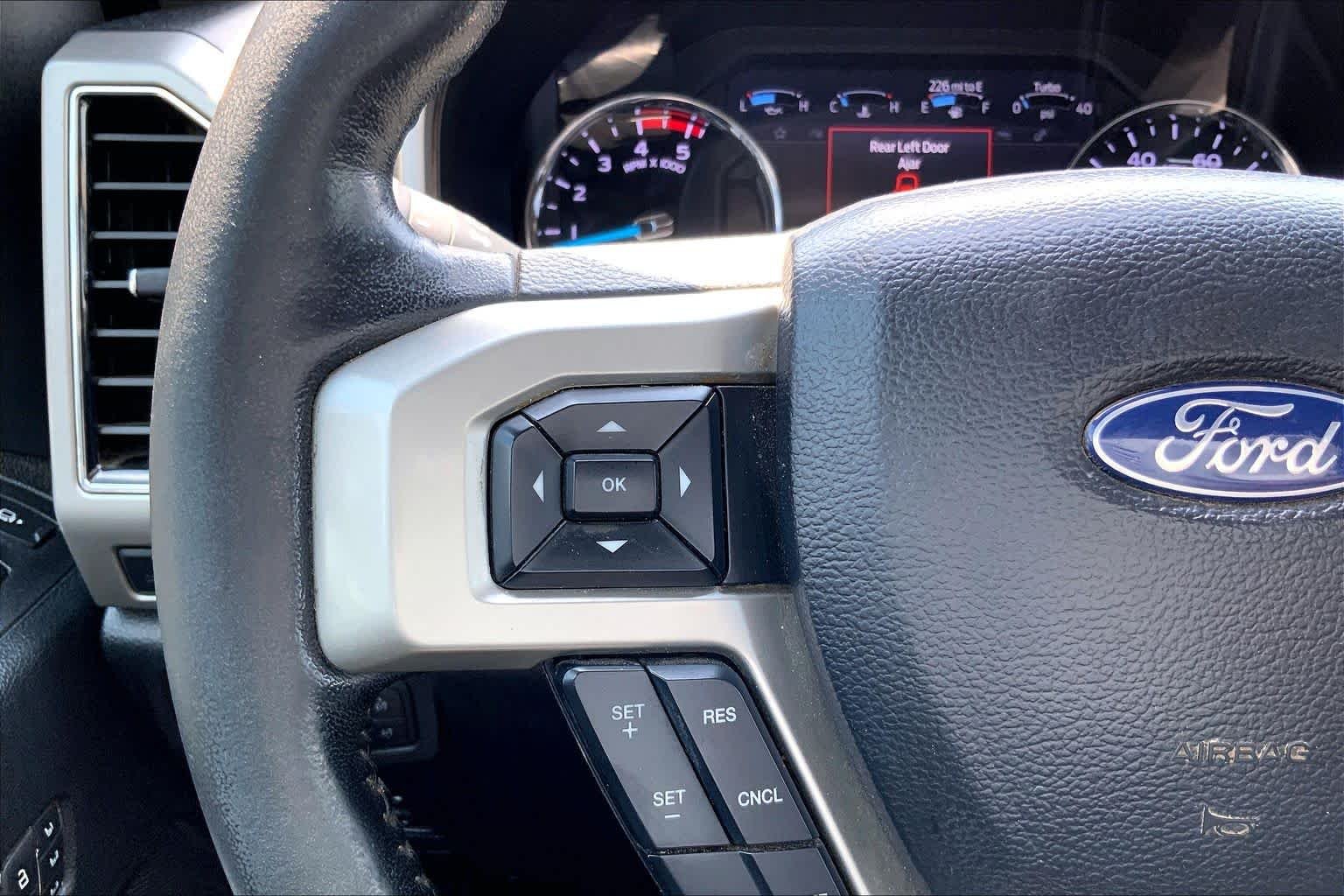 Used 2020 GRAY Ford LARIAT image 23